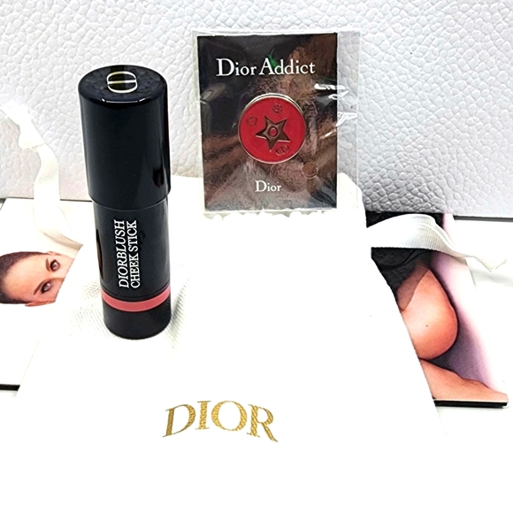 Dior Black Blush Stick with Red Addict Pin Bundle - Picture 1 of 1
